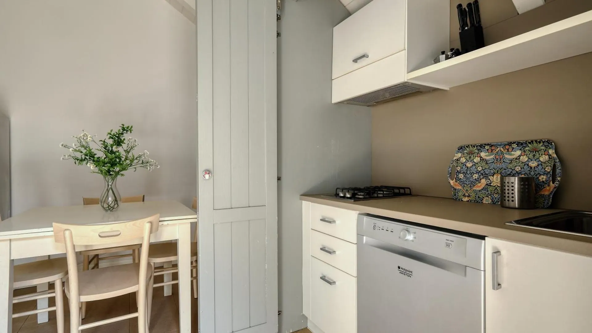Joivy Cosy 1Br Flat Near Sempione Park Lejlighed Milano